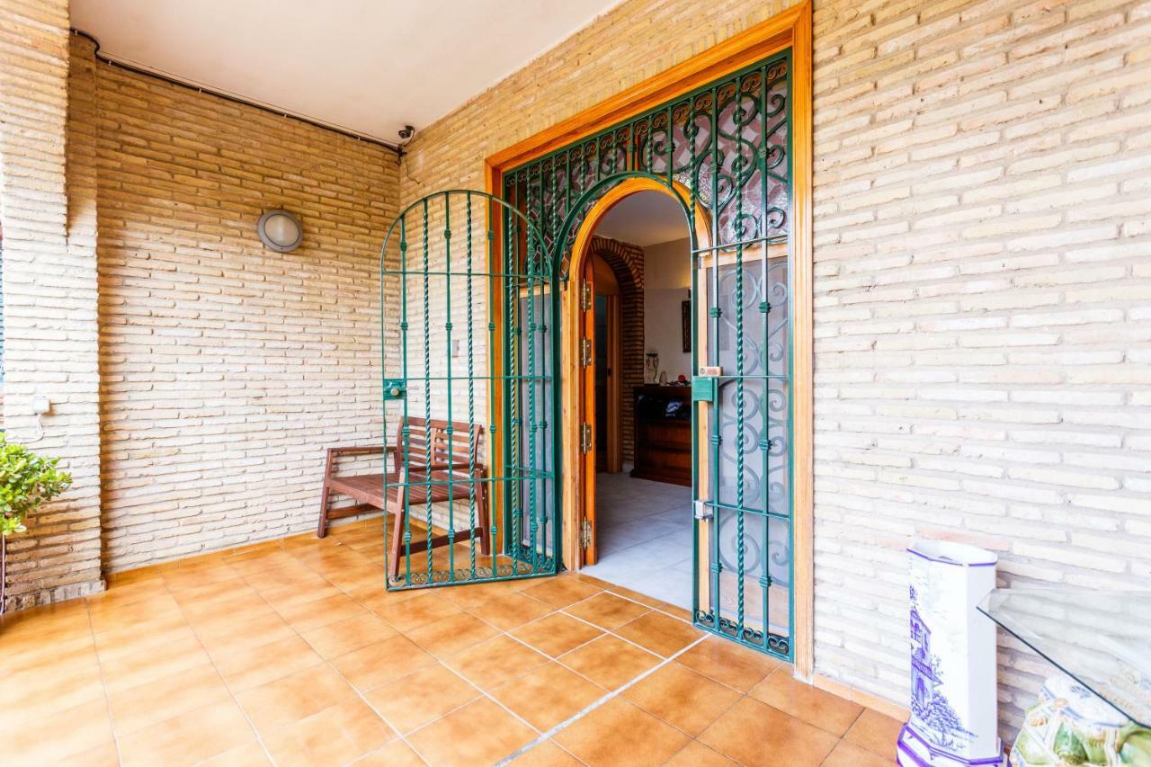 Chalet Virgen de los Reyes Mairena del Aljarafe Exterior foto